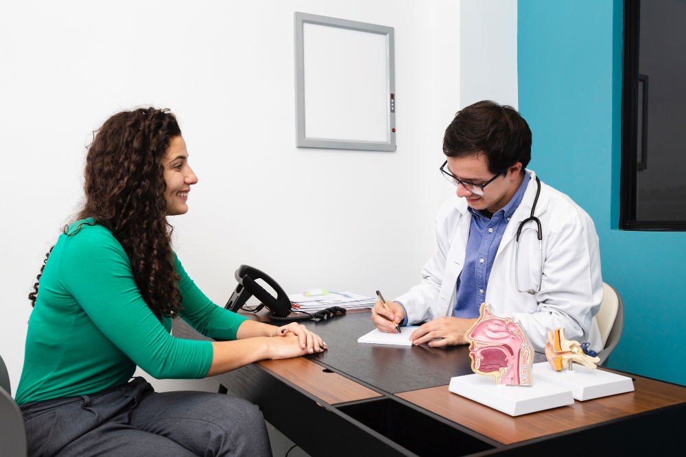 a doctor consulting a lady.